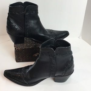*Rare* Roper ALL leather zip ankle boots. SZ 7.5